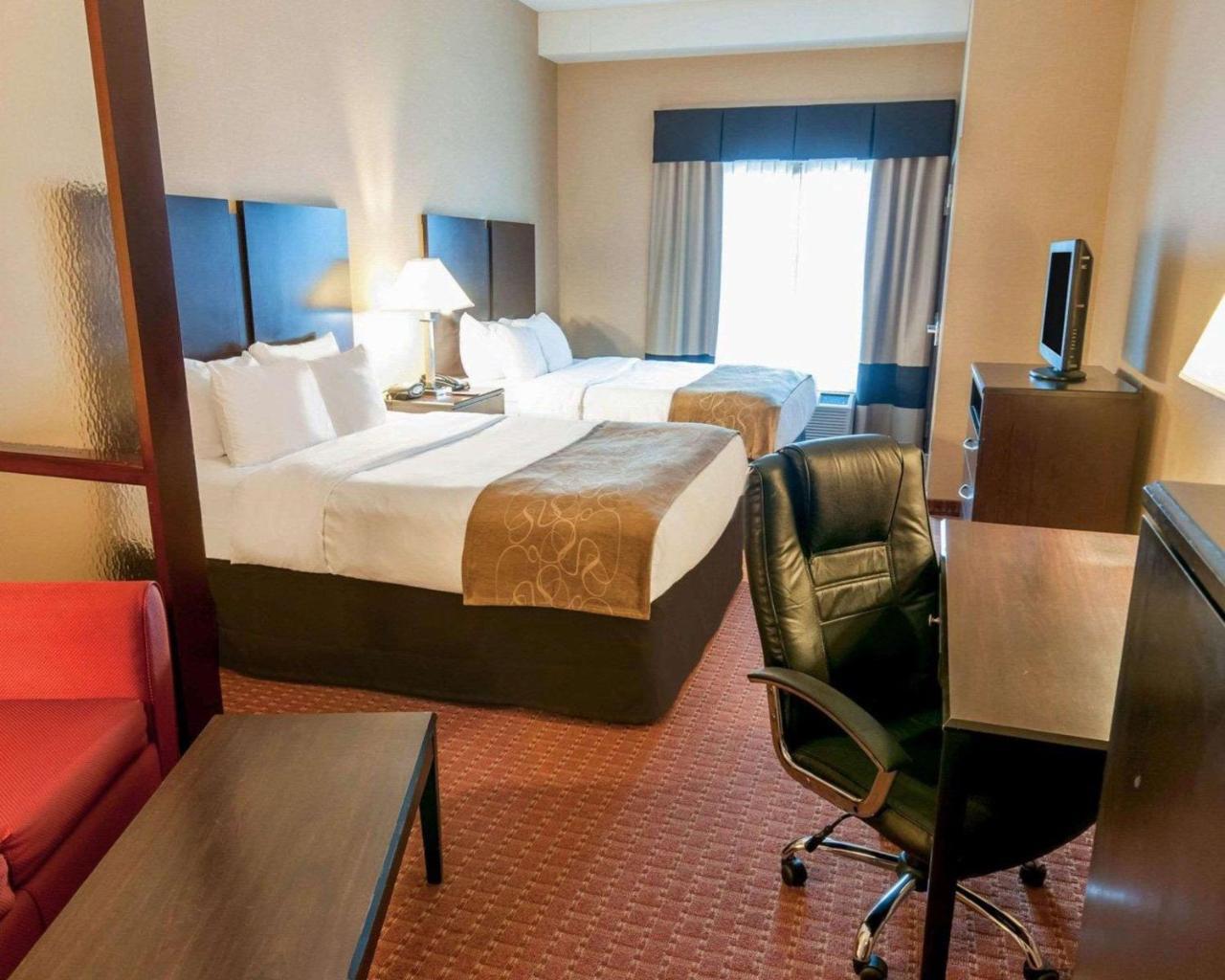 Spark By Hilton Exton Eksteriør billede