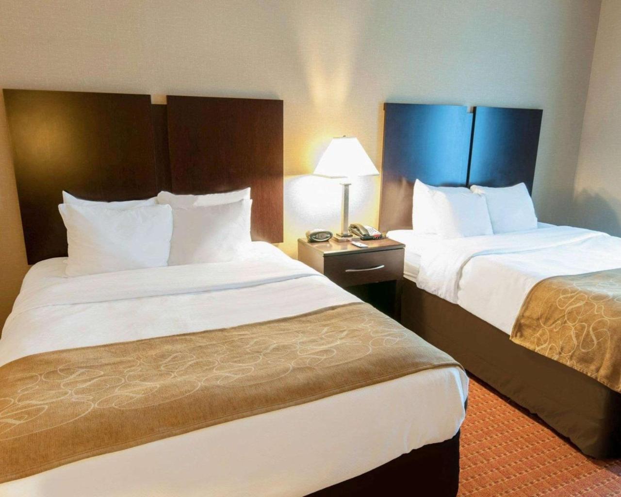 Spark By Hilton Exton Eksteriør billede